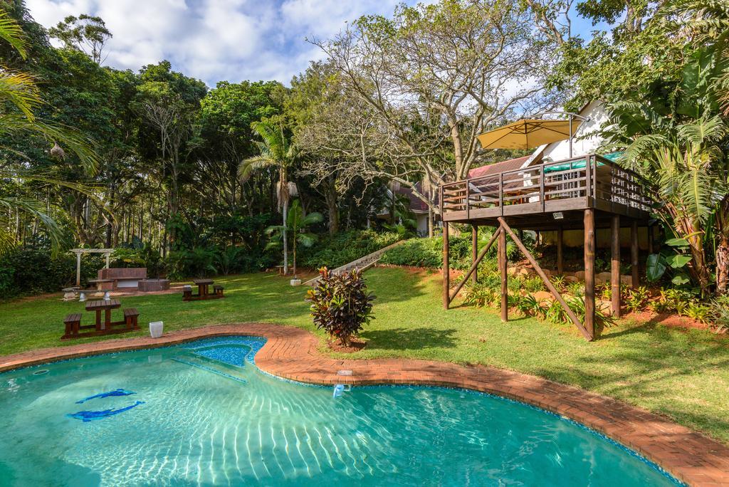 Zesty Guesthouse Port Edward Esterno foto