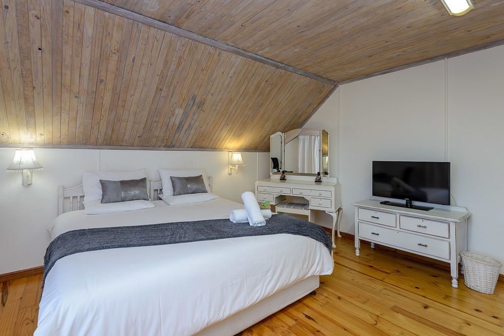 Zesty Guesthouse Port Edward Esterno foto
