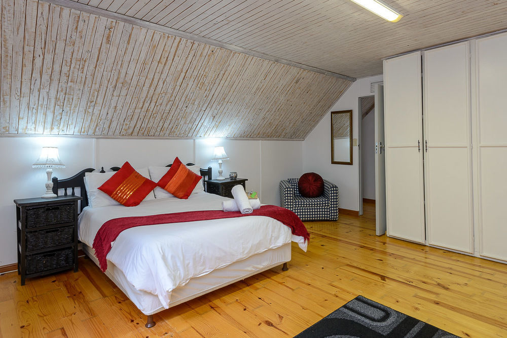Zesty Guesthouse Port Edward Esterno foto