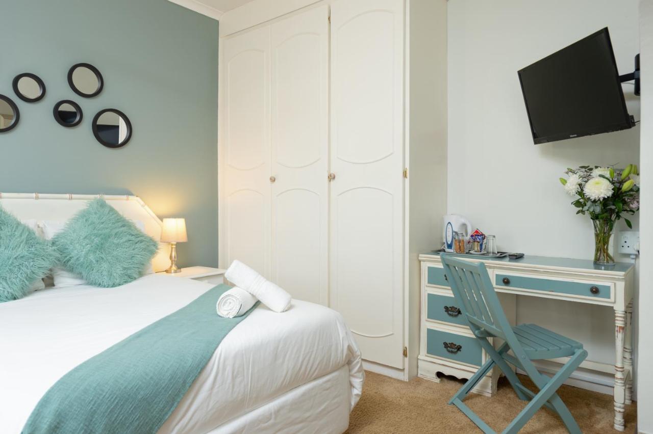 Zesty Guesthouse Port Edward Esterno foto