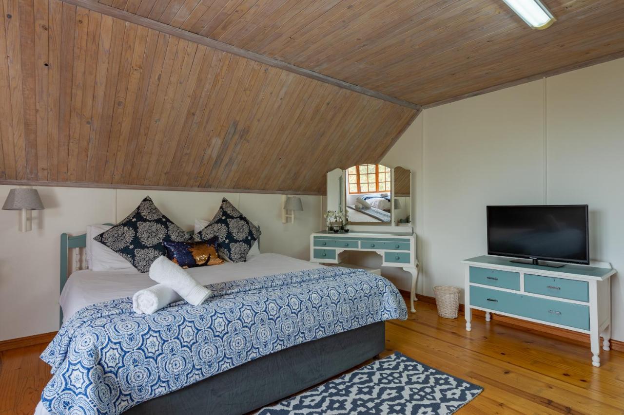 Zesty Guesthouse Port Edward Esterno foto